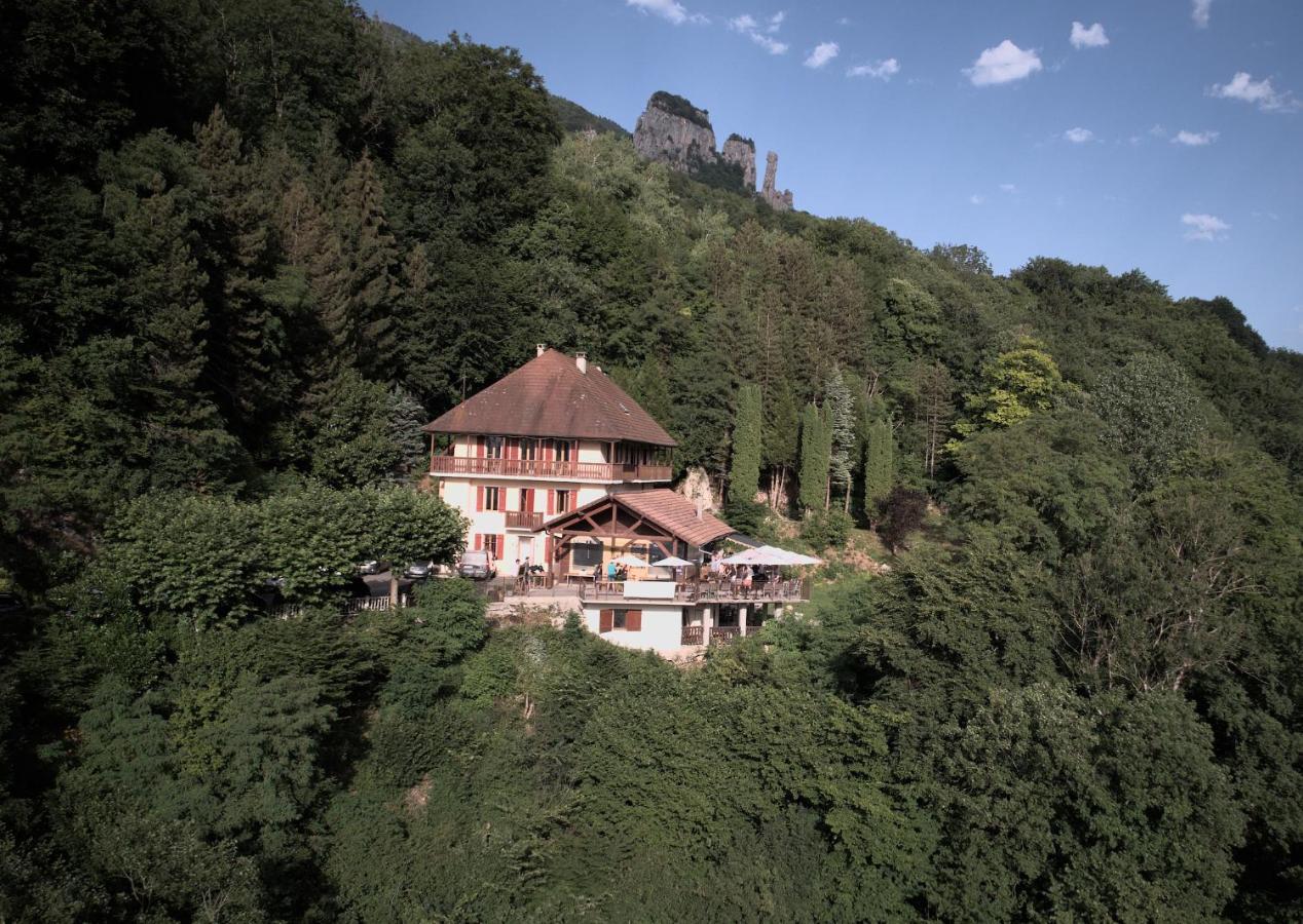 Auberge Du Pont De L'Abime Gruffy 外观 照片